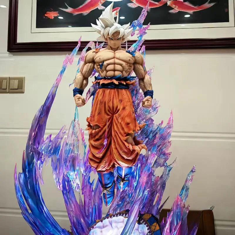 Super Saiyan Son Goku Figure